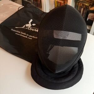Leonark Resist. Tissu 350 NW EN 13567 Level 1 Fencing Helmet New